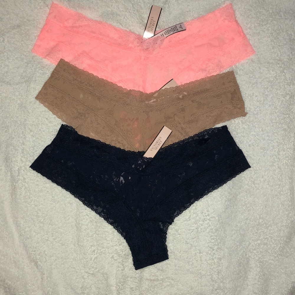 4 VS panties NWT
